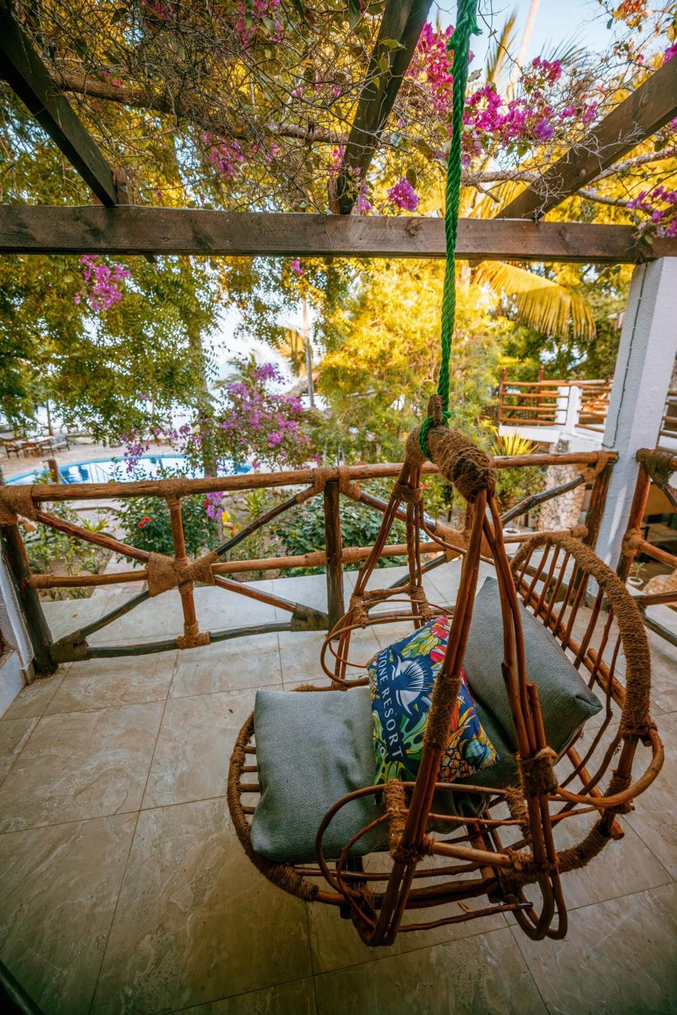 Stone Resort Кивенга Стая снимка